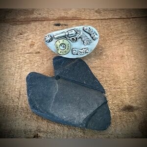 Sterling ring, size 7.5